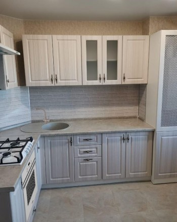 Модульная кухня Империя 1,8 м (Белый Эмалит/Серый) в Северо-Енисейском - severo-enisejskij.mebel54.com | фото