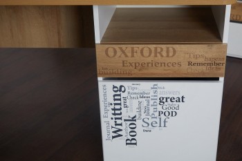Стол с ящиками «Оксфорд» (Ривьера/Белый с рисунком) в Северо-Енисейском - severo-enisejskij.mebel54.com | фото